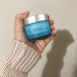 Tula hydrating day and night cream